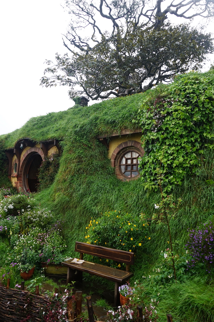 Hobbitton27
